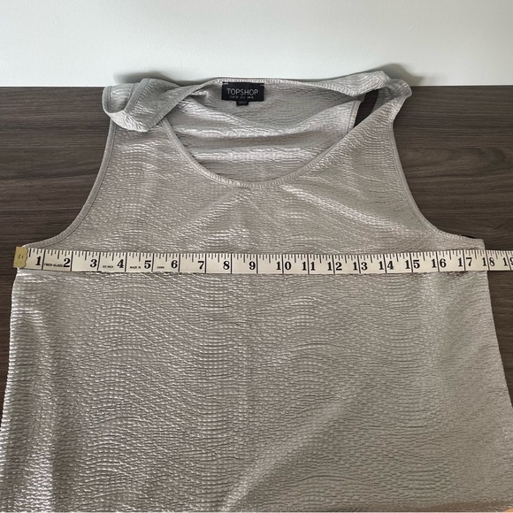 Topshop Silver Light Gray Wavy Textured Sleeveless Tank Top - Picture 8 of 8